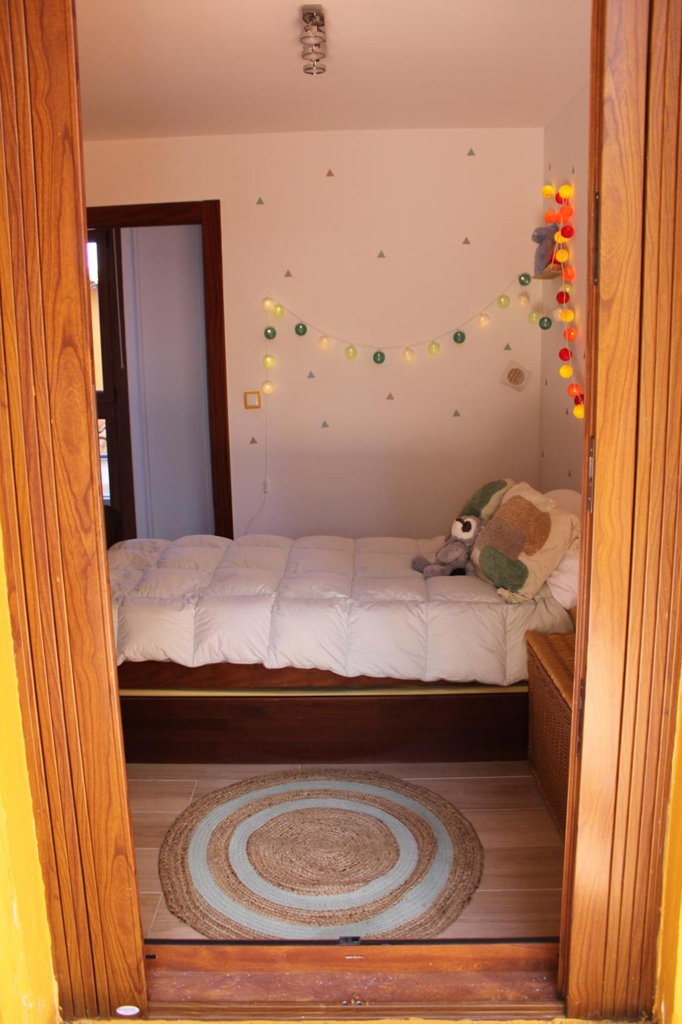 Chalet En Комильяс Экстерьер фото